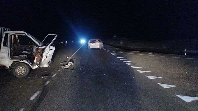 Мужчину пришлось вытаскивать из покореженного автомобиля после ДТП в Бурятии Мужчину пришлось вытаскивать из покореженного автомобиля после ДТП в Бурятии