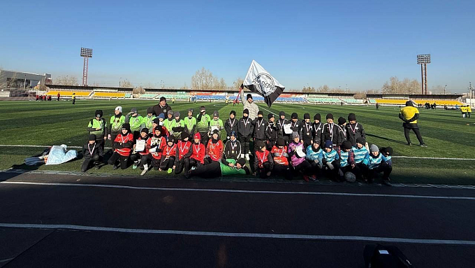 Юные футболисты из Улан-Удэ взяли бронзу на турнире в Чите Юные футболисты из Улан-Удэ взяли бронзу на турнире в Чите