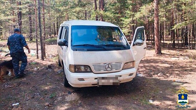 Двоих мужчин, напавших на дальнобойщика в Бурятии, все еще не нашли  Двоих мужчин, напавших на дальнобойщика в Бурятии, все еще не нашли