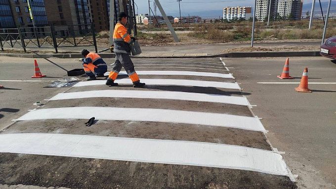 В Улан-Удэ завершают ремонт дороги к школе №60 В Улан-Удэ завершают ремонт дороги к школе №60